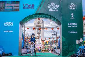 BIB: 1200
                            <button type="button" onclick="openModal(21777775)" class="btn btn-primary btn-sm float-right btn-popup" data-toggle="modal" data-target=".modal-high-quality">
                        <i class="fas fa-shopping-cart"></i> Add to Cart
                    </button>
                                            <button type="button" onclick="isThisMe(21777775, true)" class="btn btn-success btn-sm float-right btn-popup btn-isme hidden" data-toggle="tooltip" data-placement="bottom" title="นี่คือรูปของคุณใช่ไหม คลิกที่นี่เพื่อเอาเข้าอัลบั้ม">
                        <i class="fas fa-plus"></i> Add to album
                    </button>
                    <button type="button" onclick="isThisMe(21777775, false)" class="btn btn-warning btn-sm float-right btn-popup btn-isnotme hidden">
                        <i class="fas fa-ban"></i> Remove from album
                    </button>